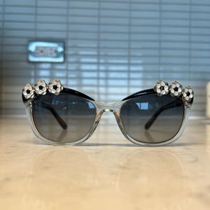 Kate Spade Flower Frame Sunglasses with case